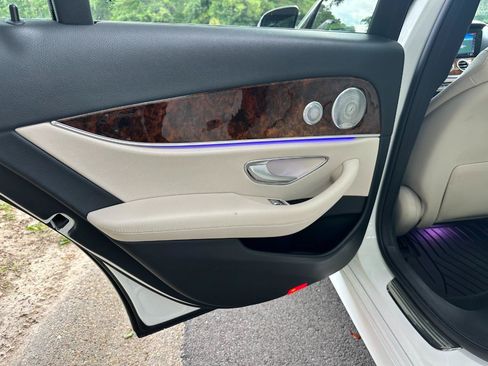 Used 2018 Mercedes-Benz E 300 w/ Premium 1 Package image 18