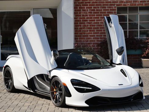 Used 2023 McLaren 720S Performance image 26