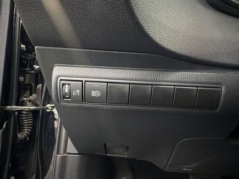 Used 2024 Toyota Corolla LE FWD image 27