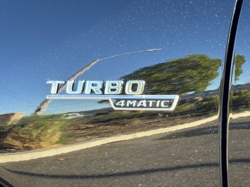 Certified 2025 Mercedes-Benz GLB 35 AMG 4MATIC image 18