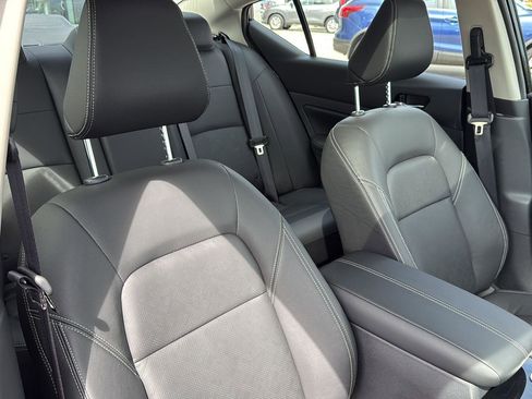 New 2025 Nissan Altima 2.5 SL image 34