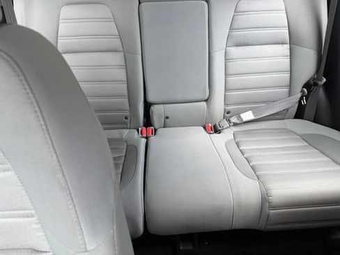 Used 2019 Honda CR-V LX image 17