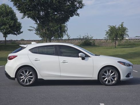 Used 2014 MAZDA MAZDA3 s Grand Touring w/ Technology Package FWD image 9
