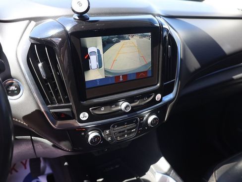 Used 2019 Chevrolet Traverse Premier AWD/4WD image 15