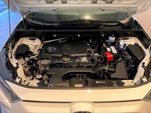 Used 2019 Toyota RAV4 XLE w/ All Weather Liner Package AWD/4WD image 21