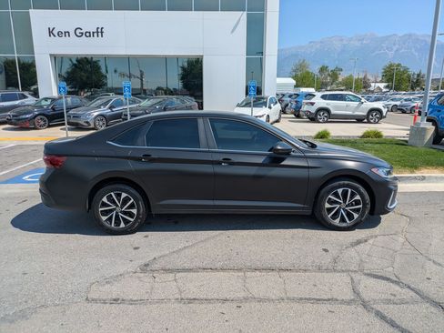 Used 2025 Volkswagen Jetta S FWD image 2