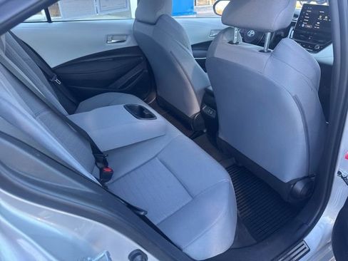 Used 2025 Toyota Corolla SE w/ SE Premium Package FWD image 22