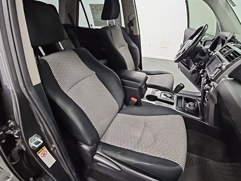 Used 2014 Toyota 4Runner SR5 image 36