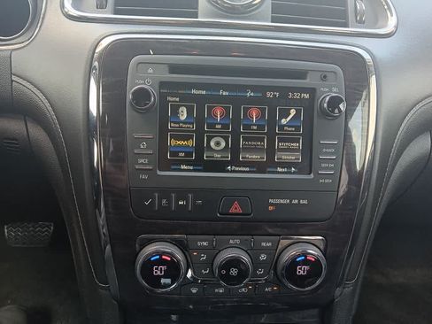 Used 2017 Buick Enclave Leather FWD image 26