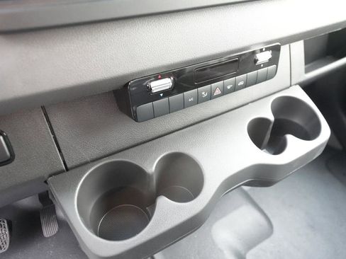 Used 2024 Mercedes-Benz Sprinter 144 Cargo image 11