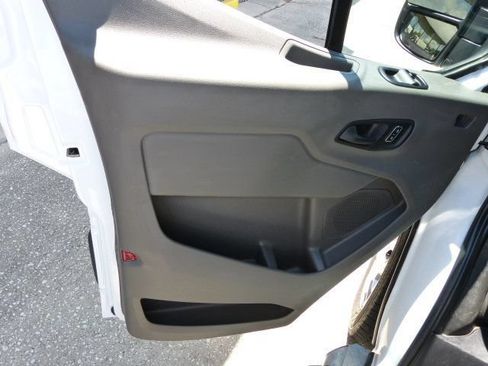 Used 2024 Ford Transit 250 Low Roof w/ Exterior Upgrade Package RWD image 26