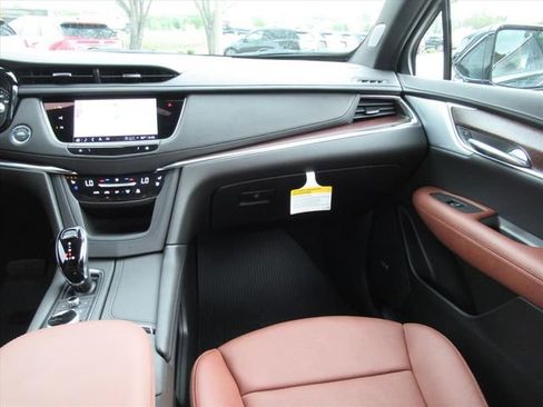 New 2026 Cadillac XT5 Premium Luxury w/ Driver Assist Package FWD image 13