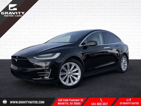 Used 2019 Tesla Model X 75D image 1
