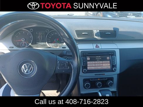 Used 2010 Volkswagen Passat Komfort FWD image 3