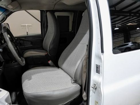 Used 2013 Chevrolet Express 3500 LT w/ LT Preferred Equipment Group RWD image 20