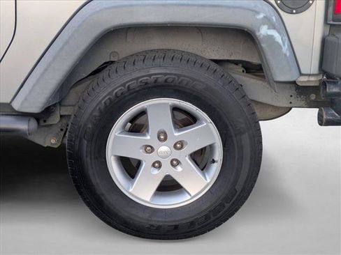 Used 2013 Jeep Wrangler Sport image 15