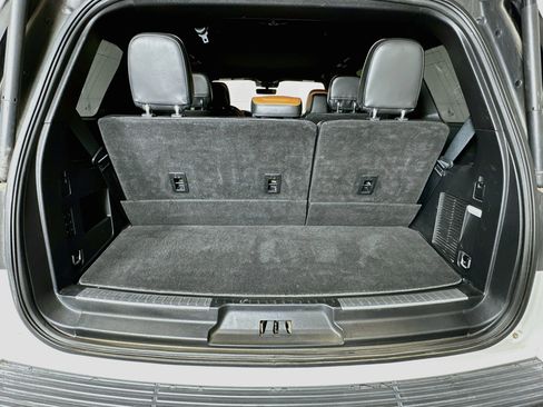 Used 2019 Lincoln Navigator Reserve w/ Cargo Package AWD/4WD image 32
