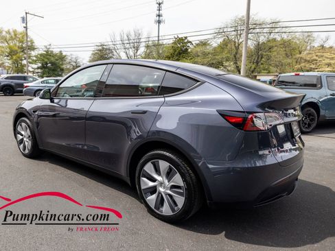 Used 2023 Tesla Model Y Long Range AWD/4WD image 4