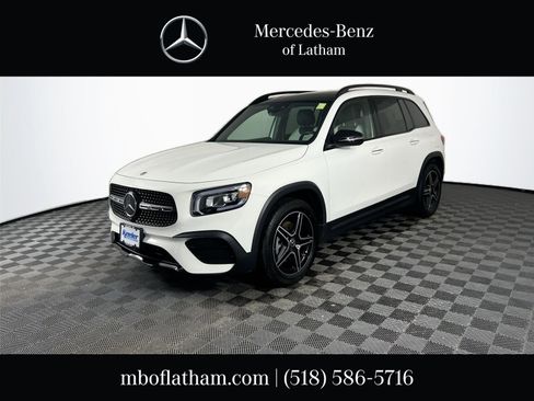 Certified 2023 Mercedes-Benz GLB 250 4MATIC image 1