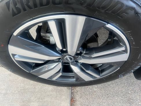 Certified 2023 Nissan Rogue SL FWD image 45