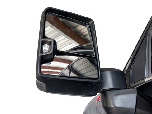 Used 2020 Chevrolet Silverado 2500 LTZ AWD/4WD image 36