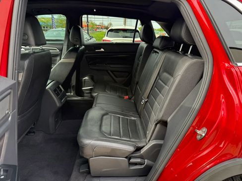 Used 2020 Volkswagen Atlas Cross Sport SEL Premium AWD/4WD image 22