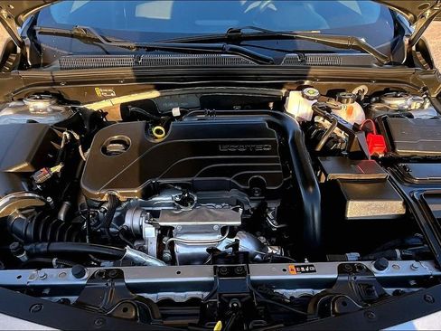 Used 2025 Chevrolet Malibu RS image 9