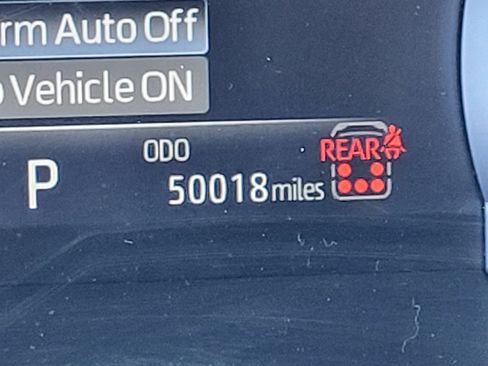 Used 2024 Toyota Highlander XLE image 29