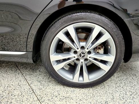 Used 2019 Mercedes-Benz C 300 Sedan w/ Premium Package image 9