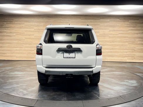 Used 2024 Toyota 4Runner TRD Off-Road Premium image 22