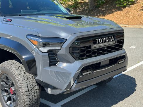 Used 2025 Toyota Tacoma TRD Pro image 18