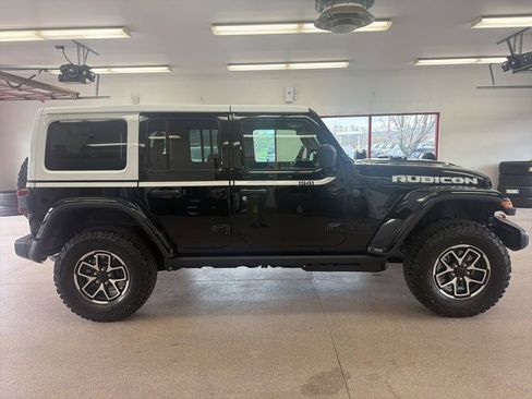 New 2026 Jeep Wrangler Unlimited Rubicon AWD/4WD image 30