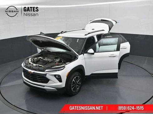 Used 2024 Chevrolet TrailBlazer LT w/ Convenience Package AWD/4WD image 51