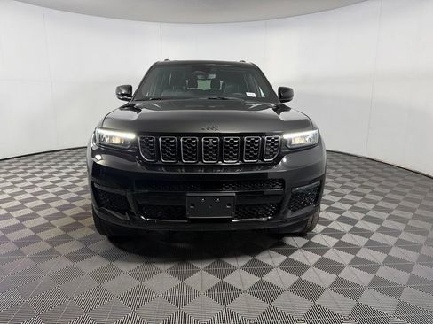 Certified 2025 Jeep Grand Cherokee L Summit AWD/4WD image 3