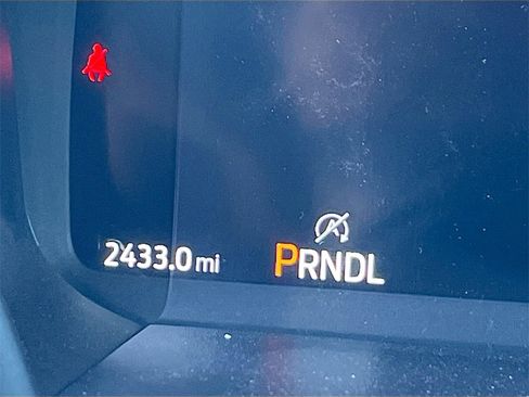 Used 2025 Ford Explorer Active w/ Active Comfort Package image 12