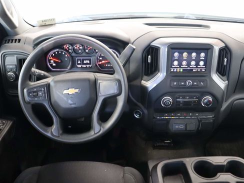 Certified 2024 Chevrolet Silverado 1500 Custom RWD image 10