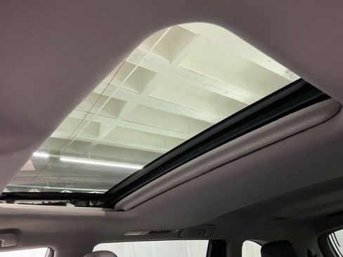 Used 2014 Toyota Highlander XLE image 20