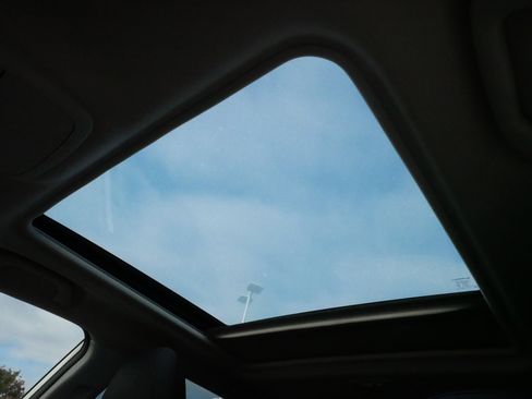 Used 2023 Subaru Forester Sport image 31