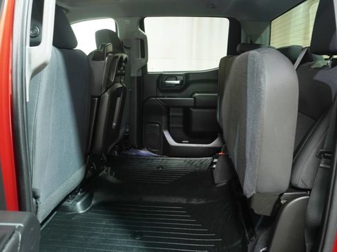Used 2020 Chevrolet Silverado 1500 Custom w/ Custom Value Package AWD/4WD image 13