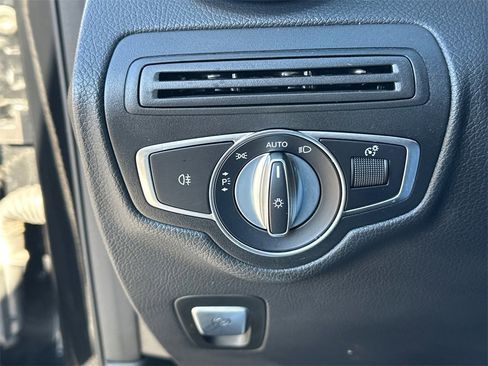 Certified 2021 Mercedes-Benz GLC 300 image 34