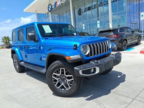 Used 2024 Jeep Wrangler Unlimited Sahara AWD/4WD image 1