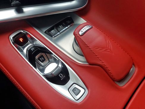 Used 2021 Chevrolet Corvette Stingray Premium Conv w/ Z51 Performance Package image 28