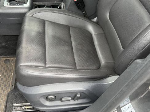 Used 2016 Volkswagen Tiguan R-Line AWD/4WD image 13