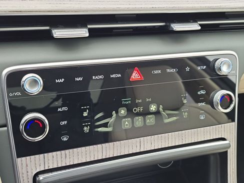 New 2026 Genesis GV80 3.5T Advanced image 18