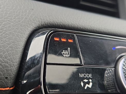 Used 2025 Honda Pilot TrailSport image 26