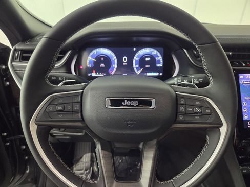 New 2025 Jeep Grand Cherokee L Limited w/ Black Appearance Package RWD image 13