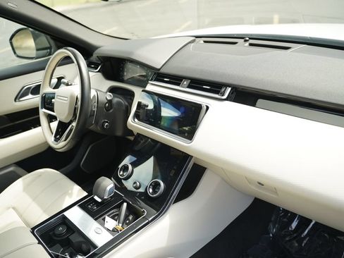 Used 2021 Land Rover Range Rover Velar R-Dynamic S AWD/4WD image 15