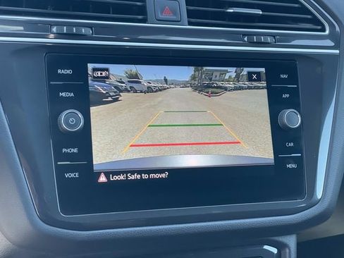 Used 2024 Volkswagen Tiguan SEL R-Line image 14