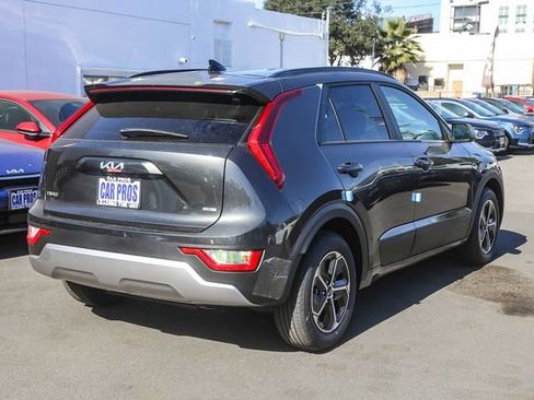 New 2026 Kia Niro LX image 37