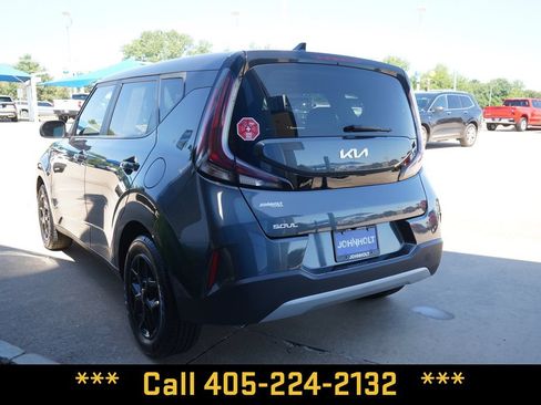 Used 2024 Kia Soul LX w/ Option Group 015 FWD image 9